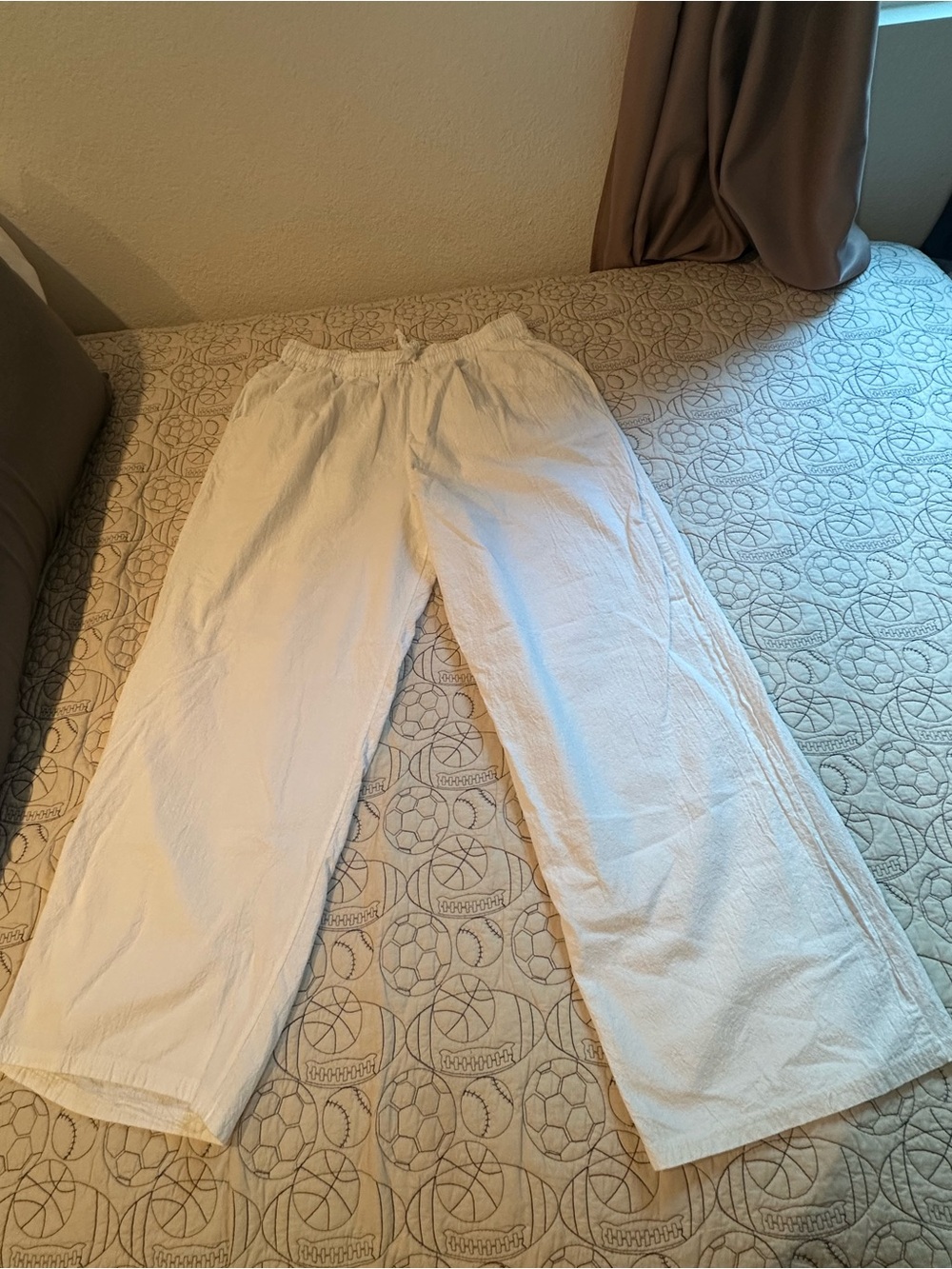 Women’s Casual Elastic-Waist White Pants